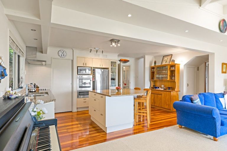 Photo of property in 5 Kanuka Road, Sandspit, Warkworth, 0982