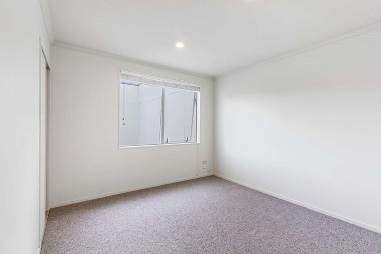 Photo of property in 8 Figaro Crescent, Takanini, 2112