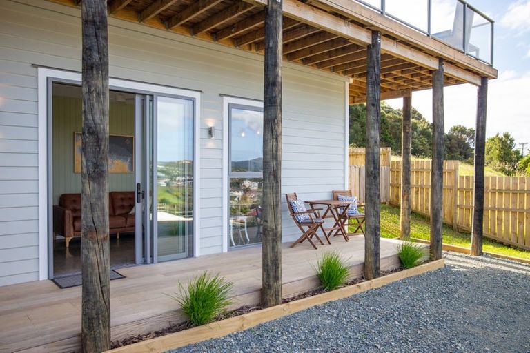 Photo of property in 26 Cable Bay Block Road, Cable Bay, 0420