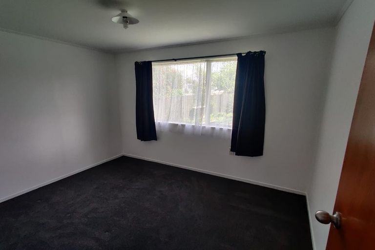 Photo of property in 18 Lipton Grove, Opaheke, Papakura, 2113