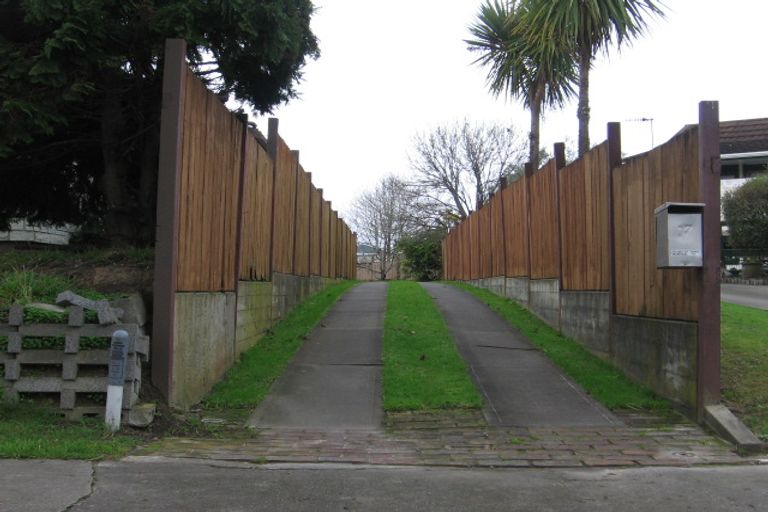 Photo of property in 17 Kaimanawa Street, Kelvin Grove, Palmerston North, 4414