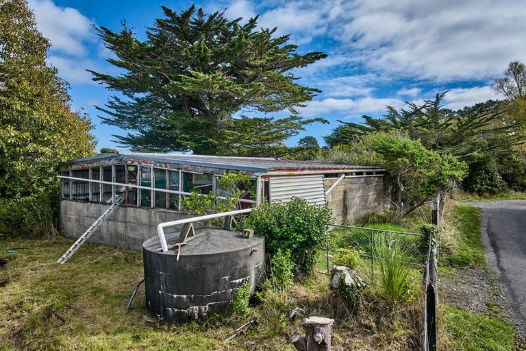 Photo of property in 138 Paekakariki Hill Road, Pauatahanui, Porirua, 5381