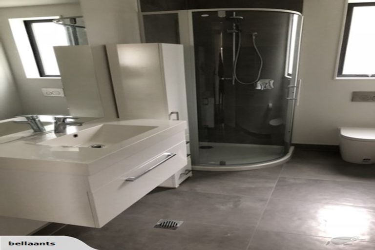 Photo of property in St Andrews Park, 10 Saint Lauras Lane, Queenstown, 9300