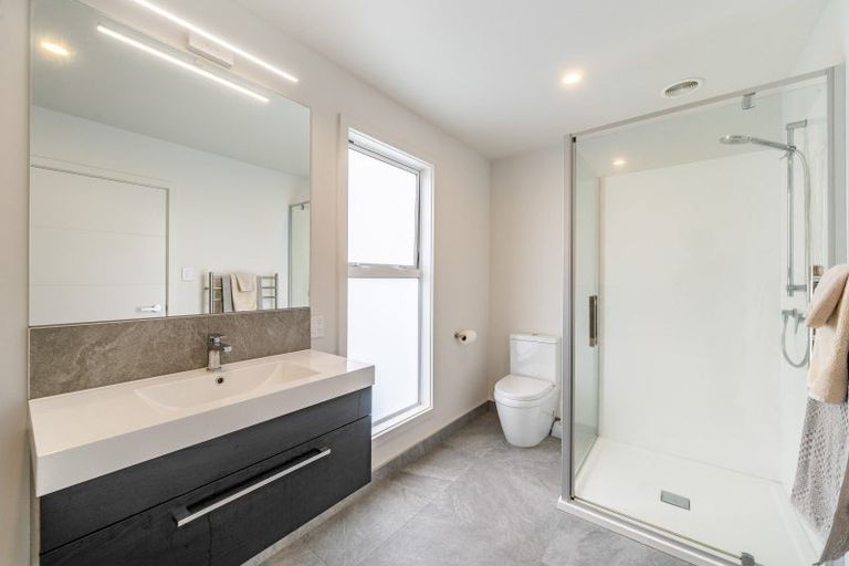 Photo of property in 54 Koreke Close, Kenepuru, Porirua, 5022