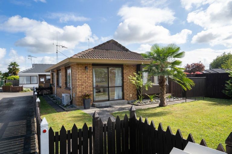 Photo of property in 2/64 Hamilton Road, Cambridge, 3434