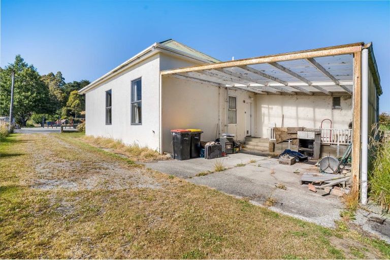 Photo of property in 2026 Lumsden-dipton Highway, Dipton, 9791