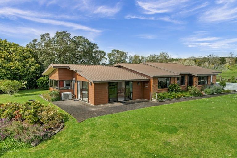 Photo of property in 951 Otaika Valley Road, Maungatapere, Whangarei, 0170