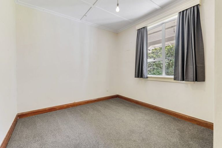 Photo of property in 8 Hydro Road, Burgess Park, New Plymouth, 4371
