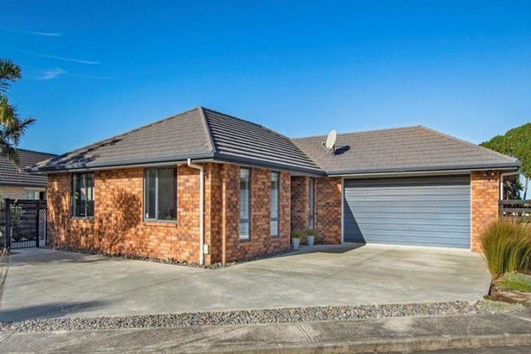 Photo of property in 50 Ocean View Rise, Ruakaka, 0116