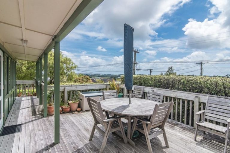 Photo of property in 87 Winara Avenue, Waikanae, 5036