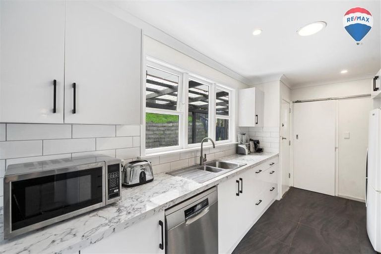 Photo of property in 88 Thomas Street, Stokes Valley, Lower Hutt, 5019