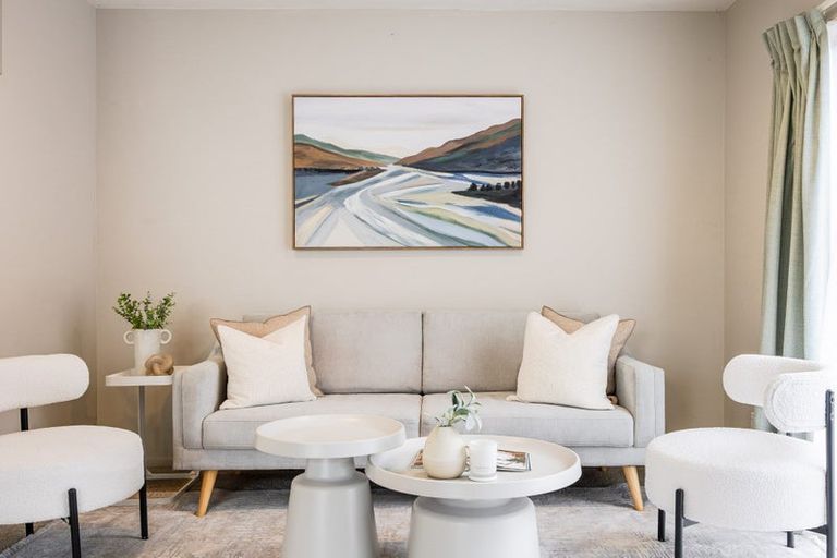 Photo of property in 10b Elliston Crescent, Stanmore Bay, Whangaparaoa, 0932