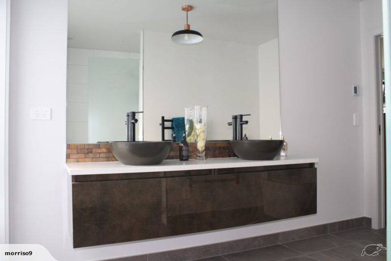 Photo of property in 21 Helen June Avenue, Flagstaff, Hamilton, 3210