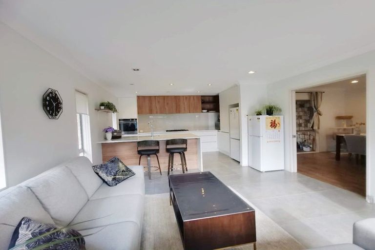 Photo of property in 5 Laurel Oak Drive, Schnapper Rock, Auckland, 0632