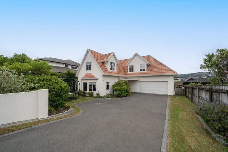 Photo of property in 4 Amesbury Drive, Churton Park, Wellington, 6037