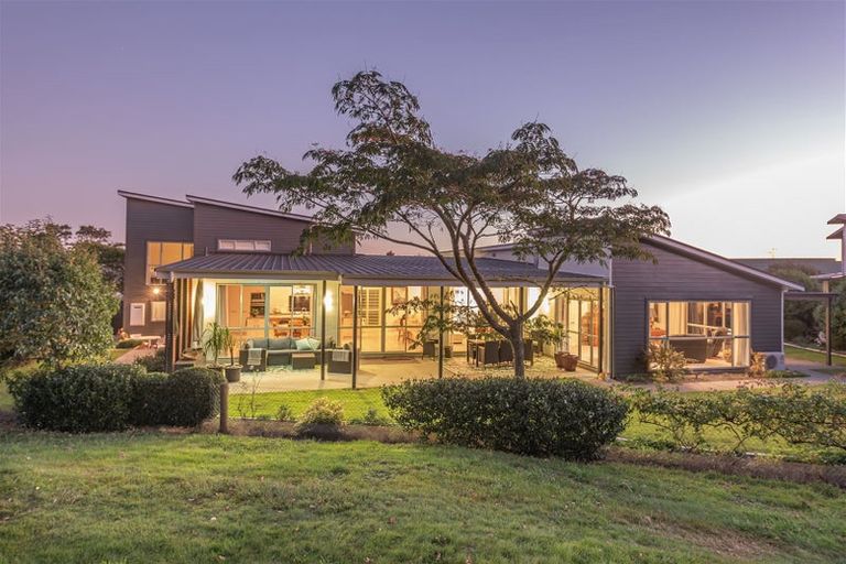 Photo of property in 12 Cotswolds Close, Otamatea, Whanganui, 4500