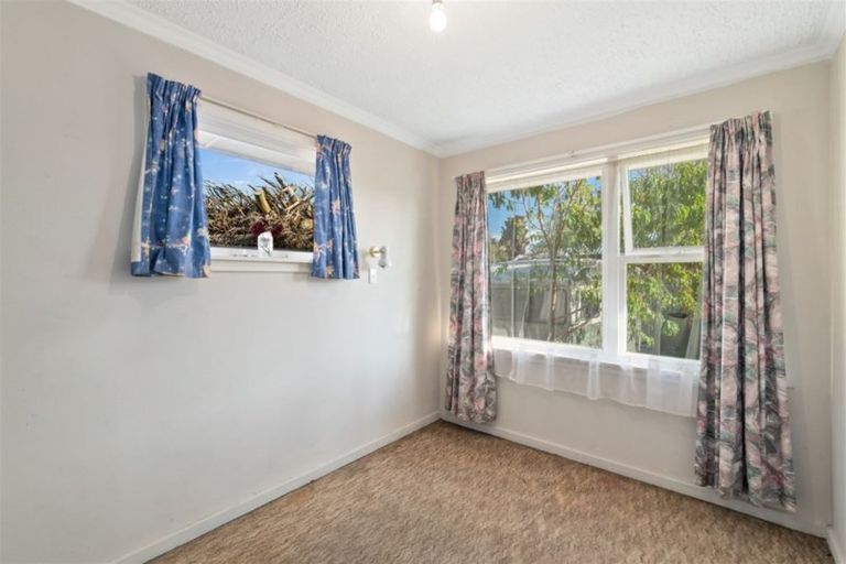 Photo of property in 9 Finsbury Street, Islington, Christchurch, 8042