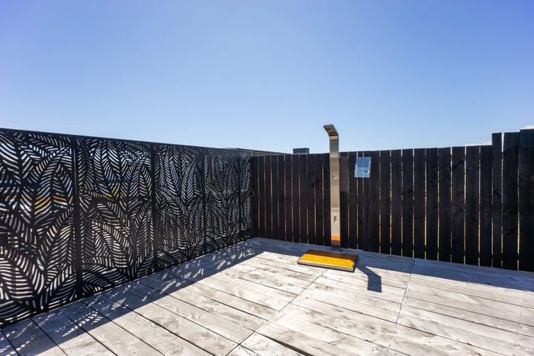 Photo of property in 15 Dulcie Way, Orewa, 0931