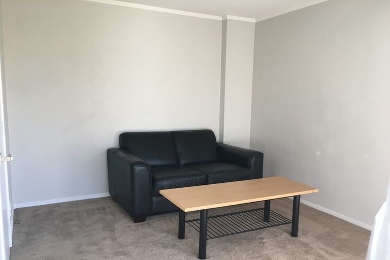 Photo of property in 64 Mayfair Crescent, Mairangi Bay, Auckland, 0630