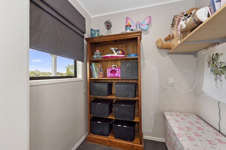 Photo of property in 27 Cypress Crescent, Pukete, Hamilton, 3200