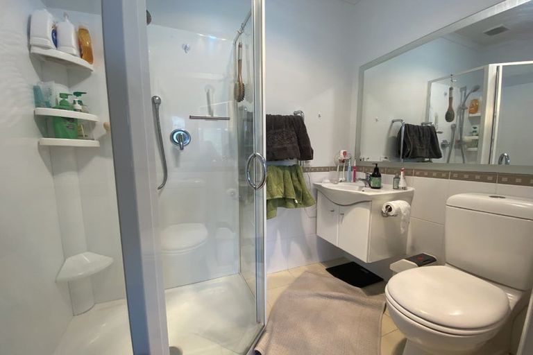 Photo of property in 16 Duncan Street, Tawa, Wellington, 5028