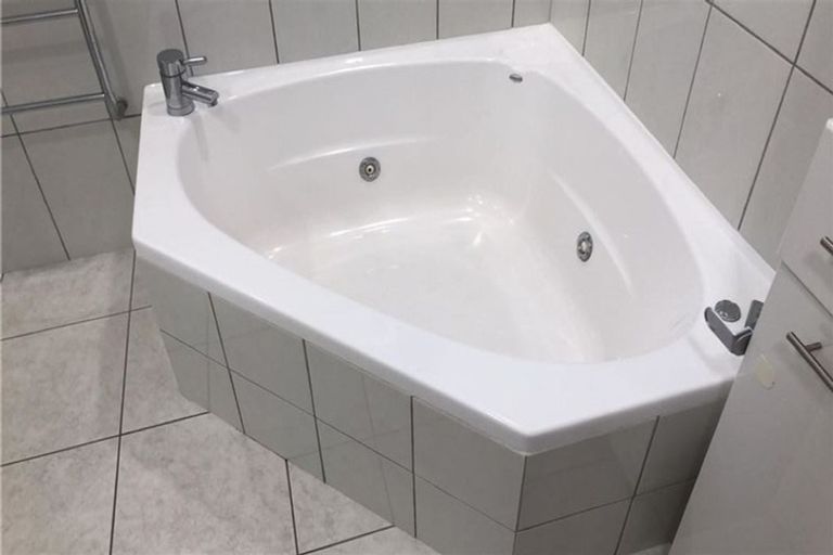 Photo of property in 10 Yeoman Place, Howick, Auckland, 2014