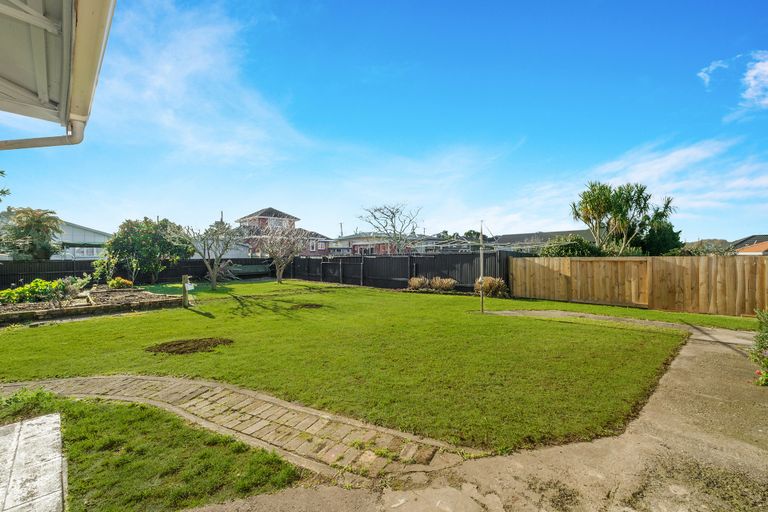 Photo of property in 25 Young Street, Morrinsville, 3300