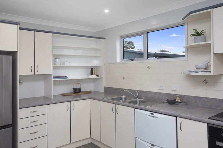 Photo of property in 37 Flemington Avenue, North New Brighton, Christchurch, 8083