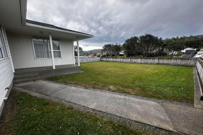 Photo of property in 172 Major Drive, Kelson, Lower Hutt, 5010