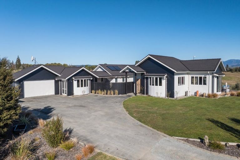 Photo of property in 19 Petra Way, Upper Moutere, 7173