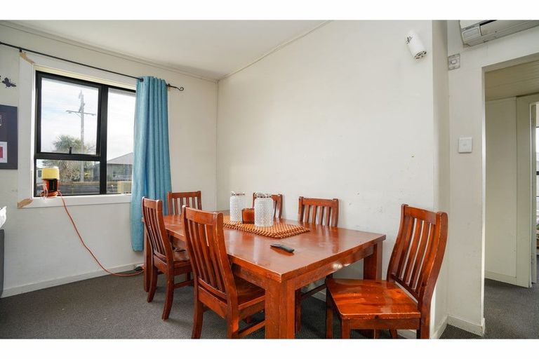 Photo of property in 64 Price Street, Grasmere, Invercargill, 9810