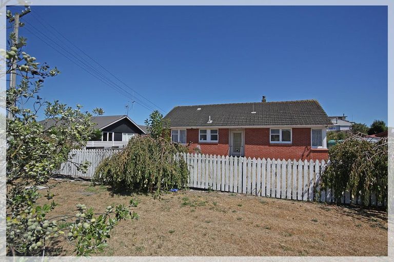 Photo of property in 9 Brown Street, Foxton, 4814