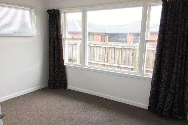 Photo of property in 99 Avonhead Road, Avonhead, Christchurch, 8042