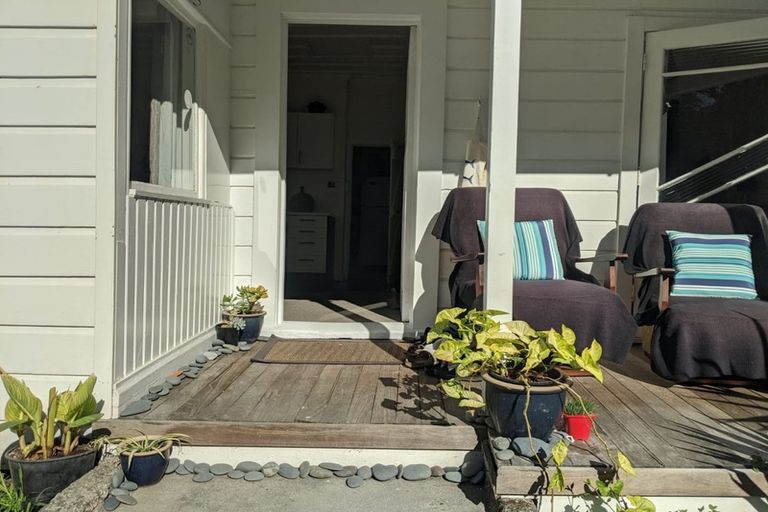 Photo of property in 9-9a Spencer Road, Hospital Hill, Napier, 4110