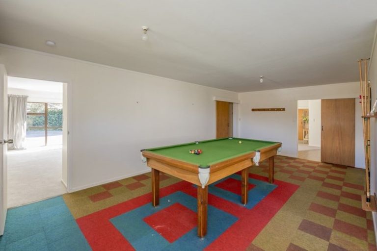 Photo of property in 10 Graham Grove, Waikanae, 5036