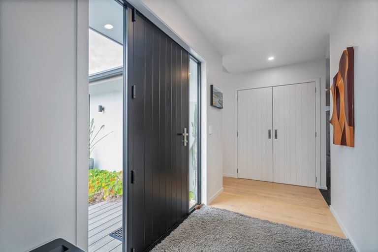 Photo of property in 20 Ngaroma Crescent, Whitianga, 3510