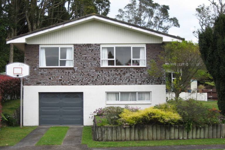 Photo of property in 10 Lombardy Place, Whalers Gate, New Plymouth, 4310