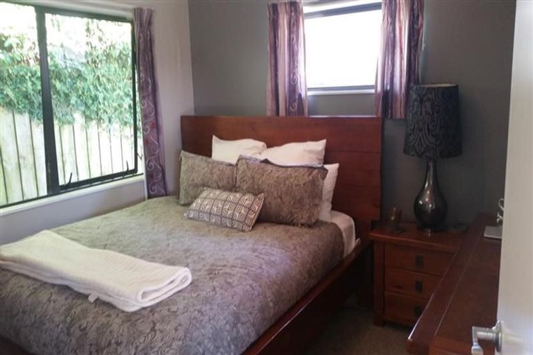 Photo of property in 4/253 Saint Aubyn Street, New Plymouth, 4310