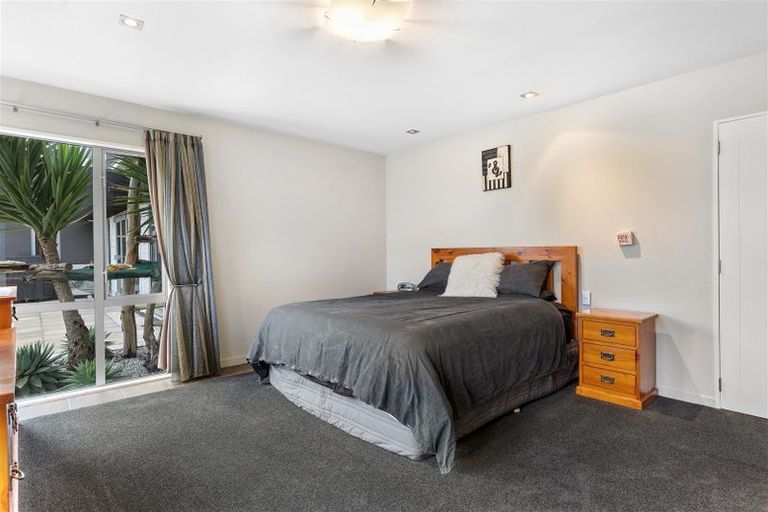 Photo of property in 7 Corsican Grove, Parklands, Christchurch, 8083