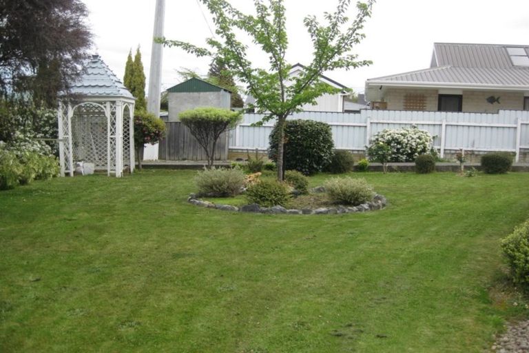Photo of property in 32 Queen Street, Dannevirke, 4930