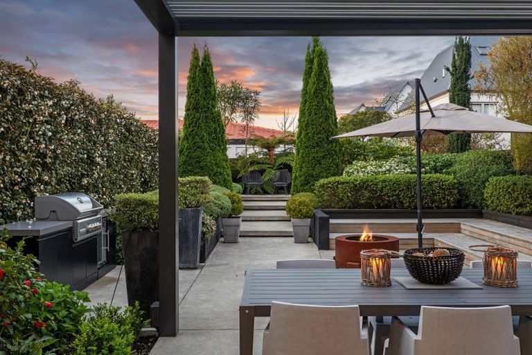Photo of property in 1/141 Peterborough Street, Christchurch Central, Christchurch, 8013