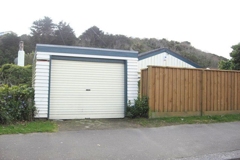 Photo of property in 346 Karori Road, Karori, Wellington, 6012