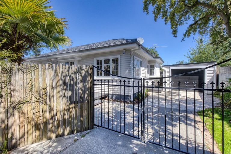 Photo of property in 2b Bradshaw Terrace, Riccarton, Christchurch, 8011