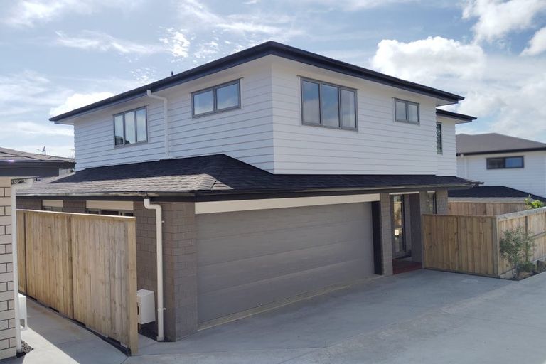 Photo of property in 34b Bradbury Road, Botany Downs, Auckland, 2010