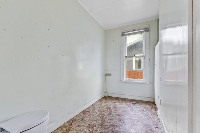 Photo of property in 10 Matai Street, Castlecliff, Whanganui, 4501