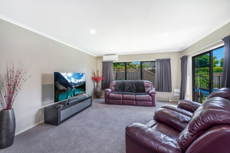 Photo of property in 2 Kilmuir Place, Rototuna, Hamilton, 3210