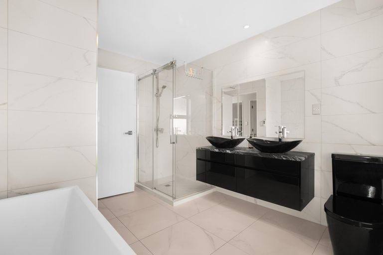 Photo of property in 28 Mareretu Avenue, Patumahoe, Pukekohe, 2679