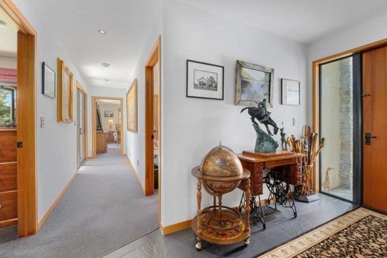 Photo of property in 5 Castalia Drive, Lake Hayes, Queenstown, 9304