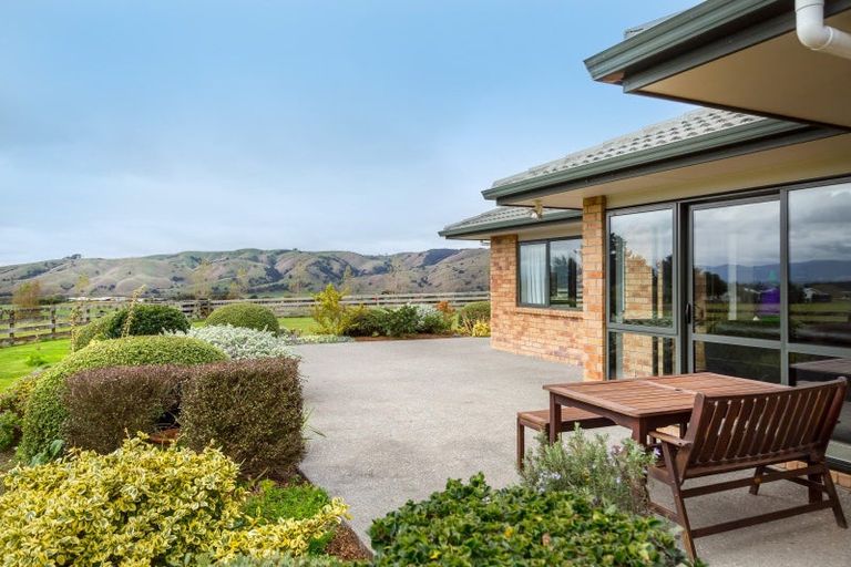 Photo of property in 184 Glenmorven Road, Morison Bush, Greytown, 5794