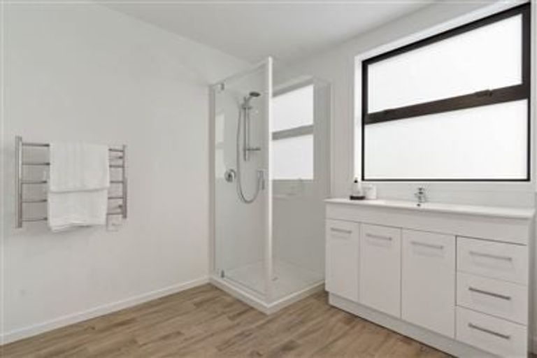 Photo of property in 4/155 Bucklands Beach Road, Bucklands Beach, Auckland, 2012